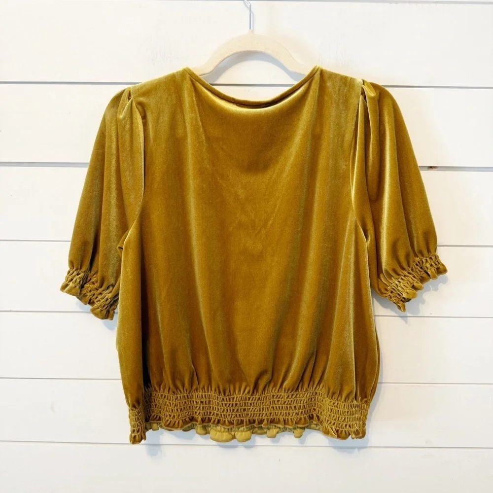 Madewell | Velvet Smocked Crossover Top in Egyptian Gold Size Medium